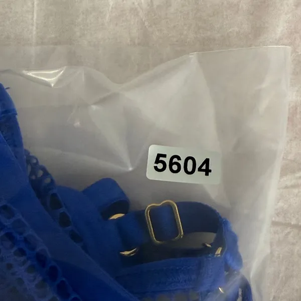 Victoria's Secret Very Sexy Royal Blue Fishnet Mesh Strappy Low‎ Cut Demi Bra L - Image 10