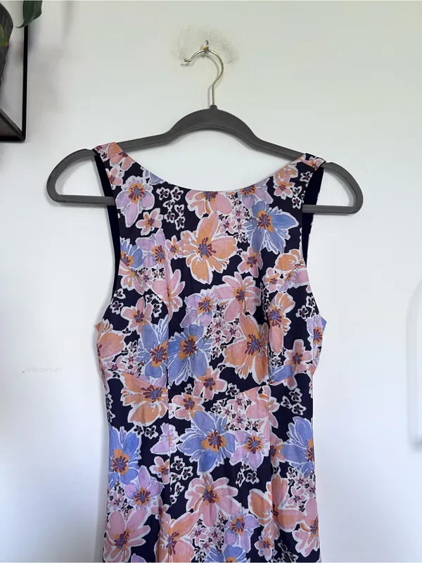 Showpo Jenibelle Floral Print High Neck V Back Sleeveless Midi Dress Size 4 - Image 3