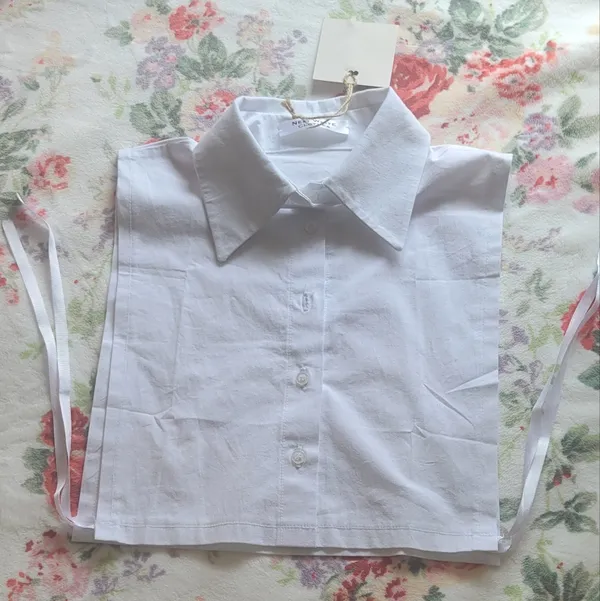 Etsy NWTS New White Clothes tassel removable collar shirt. - Image 4