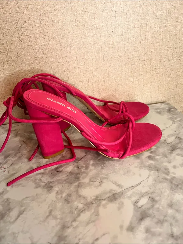 Gianni Bini Hot Pink Strappy Block Heel Sandal - Image 4