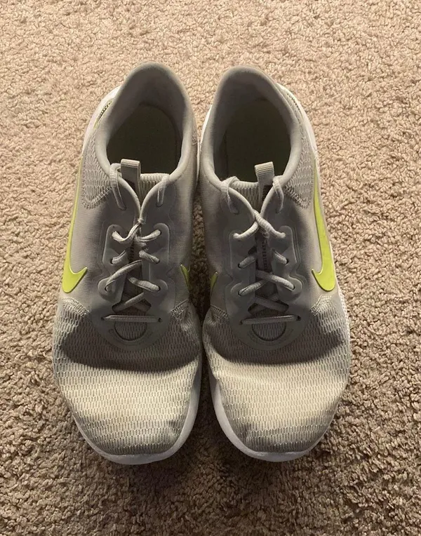 Nike Gray  Running Shoes - Image 2
