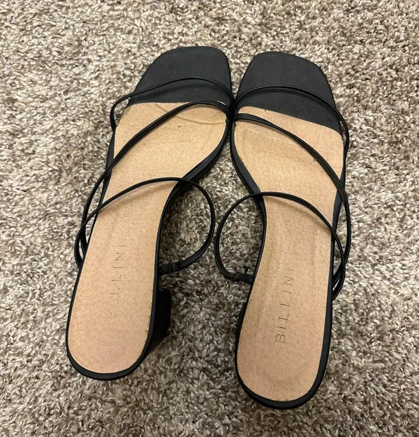 Gianni Bini Black Kitten Heel - Image 2