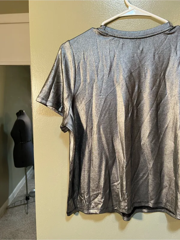 Porridge Anthropologie Women’s Size Medium Petite Shine Glam Tee Metallic Silver - Image 9