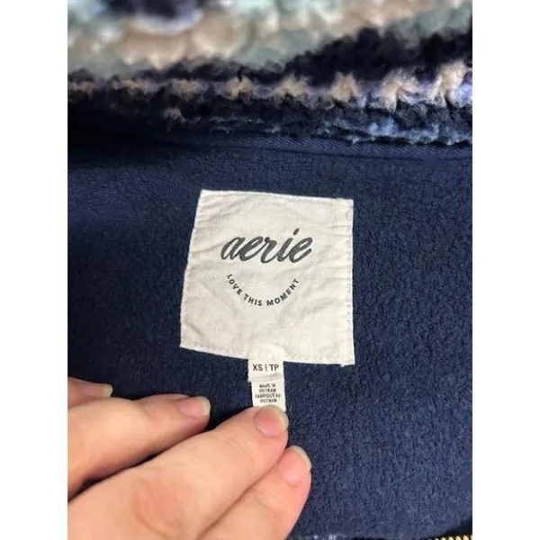 Aerie Sherpa Sweatshirt XS Polar Chic Nordic Print Cabincore‎ Chalet Ski Resort - Image 3