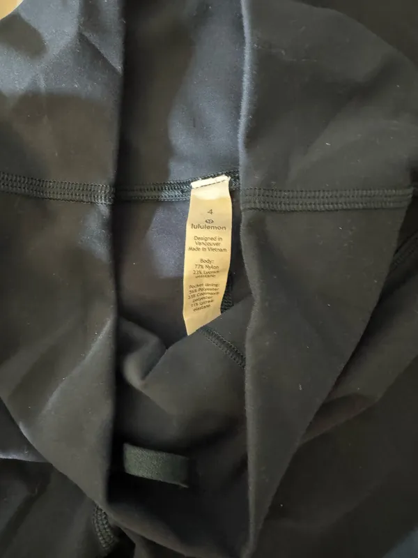 dark teal color lululemon wunder train 23 inch leggings - Image 4
