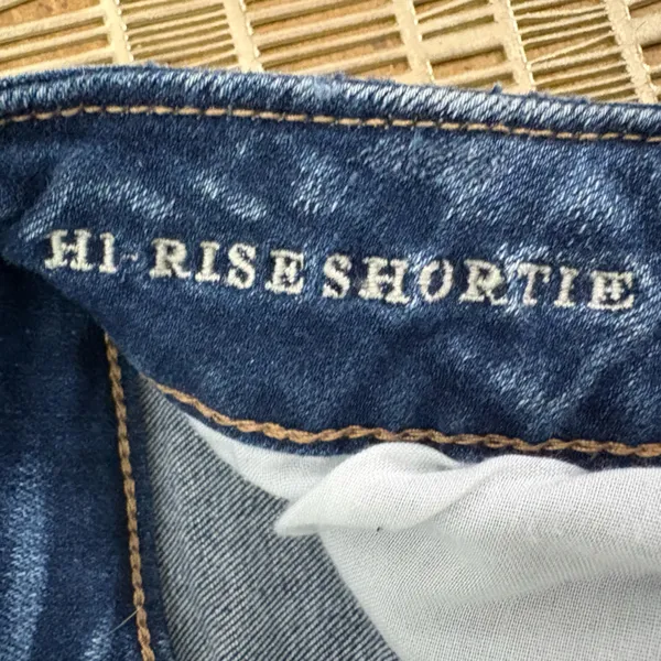 American‎ Eagle Hi-Rise Shortie Distressed Denim Shorts Size 6 - Image 7