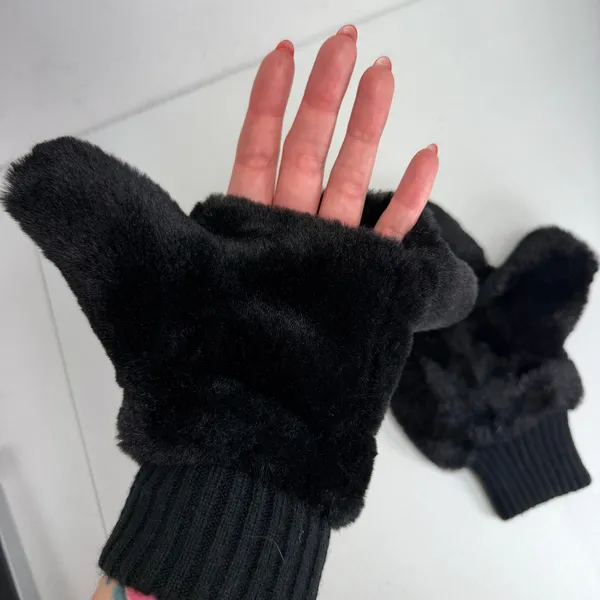 House of Harlow 1960 OS Mittens Convertible Faux Fur Fingerless Black Winter - Image 4