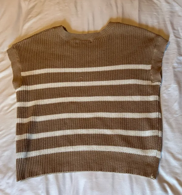 Moon & Maddison Sweater Vest - Image 3