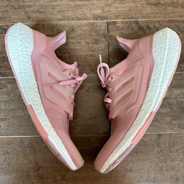 Adidas Ultraboost 22 Shoes - Image 2