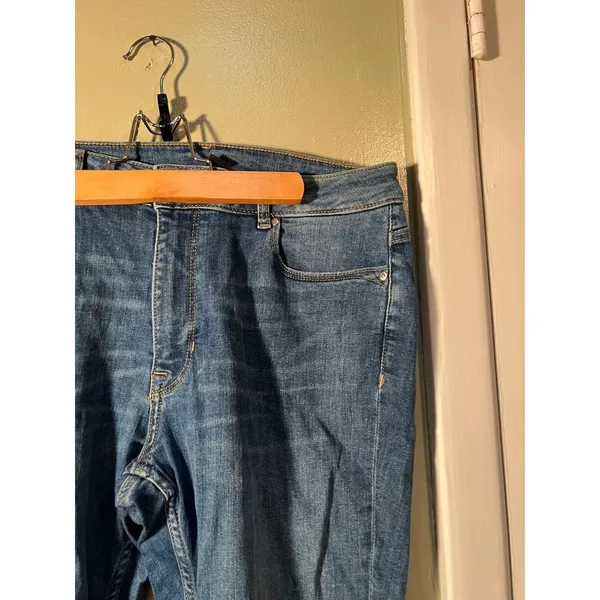 Divided H&M Women's Size 12 Skinny Jean Medium Wash Chewed Hem High Rise Stretch - Image 5