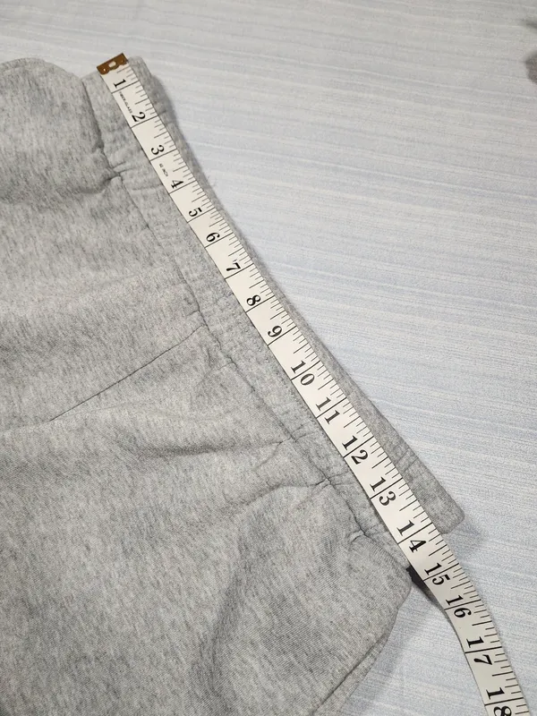 FCT Basics Grey Sweat Shorts Womens Large Elastic Waist Pockets Fleece Lounge - Image 5