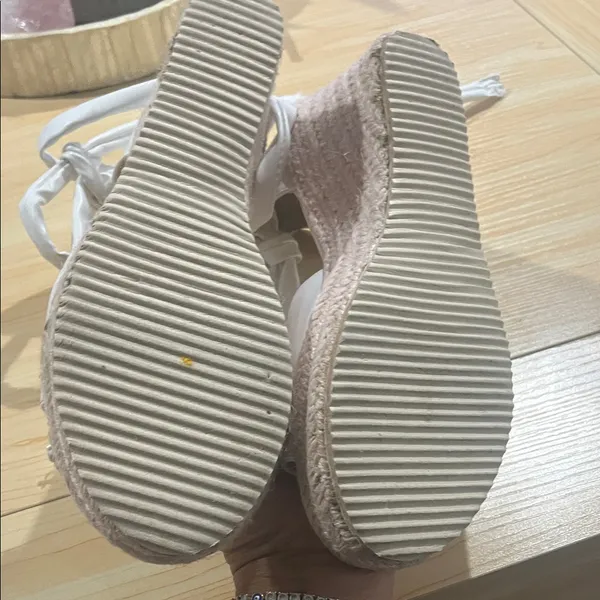 SHEIN White Espadrille Wedge Sandals - Image 3
