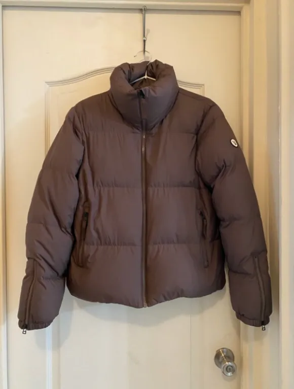 Vuori Hillside puffer jacket size S women’s - Image 2