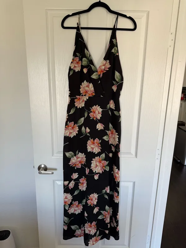 Black Floral Maxi Dress Open Back V-Neck Formal Wedding Guest - Image 3