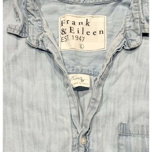 Frank & Eileen Fiona Sleeveless Button Up Shirt Women's L Chambray - Image 3