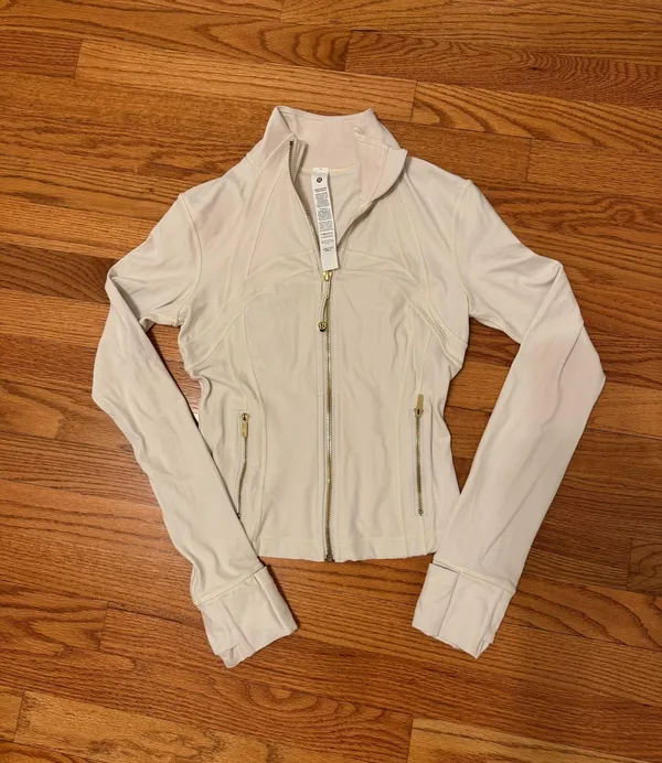 Lululemon Define Jacket Cropped - Image 3