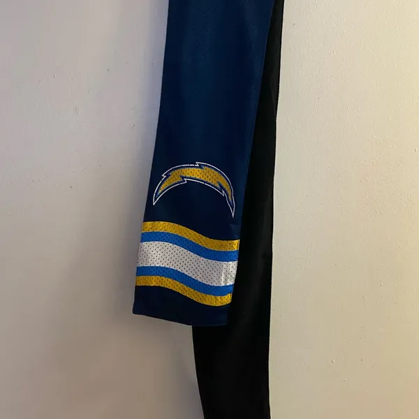 LA Los Angeles Chargers Navy Blue Scarf Old Colors 60” X 7” NFL Football - Image 4