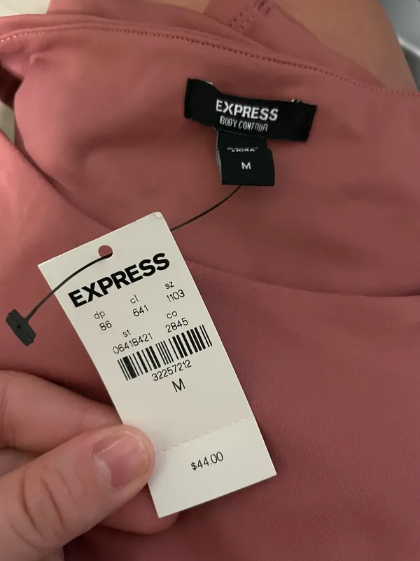 Express Body Contour High Neck Tank Top - Image 3