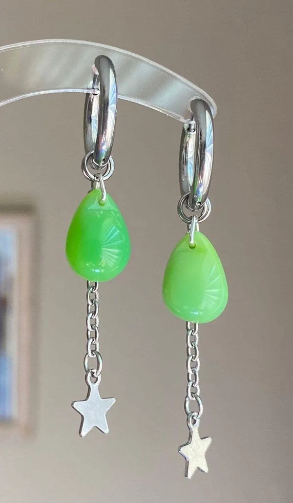 green opal teardrop Czech glass beads & stainless steel stars 4WAY hoop earrings💚 - Image 2