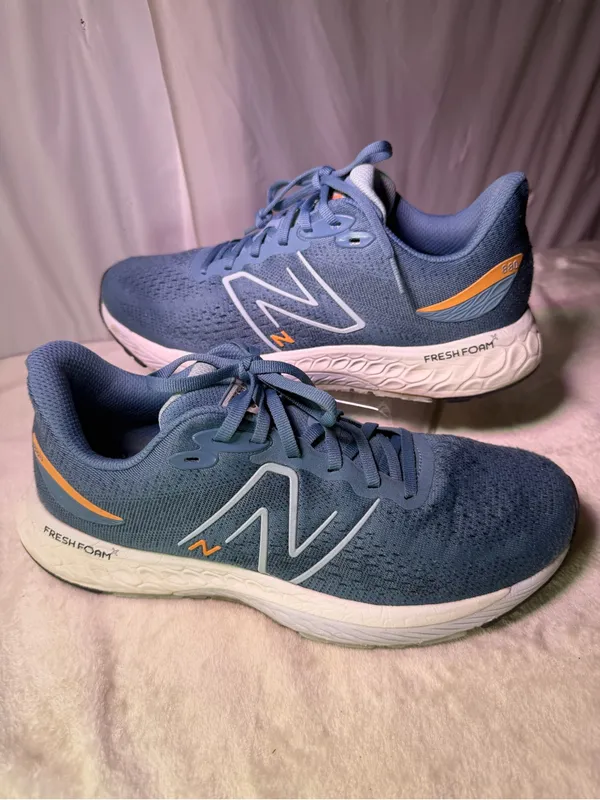 New Balance Women's Blue Knit Fresh Foam Sneakers with Peach Accents - Image 2