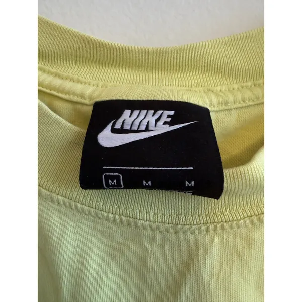 Nike Womens Cropped T-Shirt Lime Yellow Graphic‎ Swoosh Boxy Tee Size M 3370 - Image 4