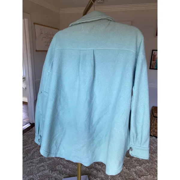Oli & Hali Distressed Fleece Shacket L Soft Girl Coastal Lumberjane Quiet Luxury - Image 3