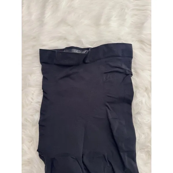 Skims Seamless Sculpt Solution Short Left Exposed Clay Size Small - Image 8