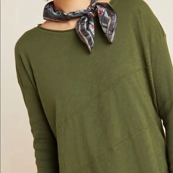 NWT Anthropologie Paula seamed Asymmetrical Tee M - Image 3
