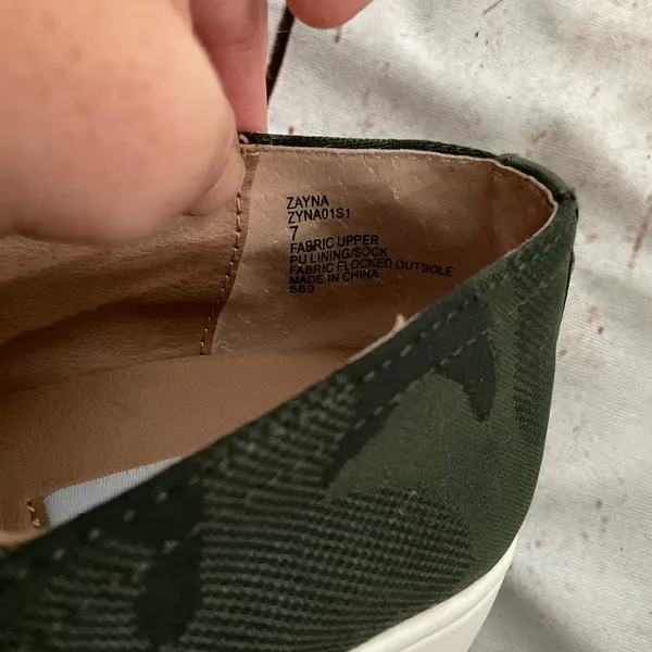 STEVE MADDEN CAMO SLIP ON‎ SNEAKERS - Image 6