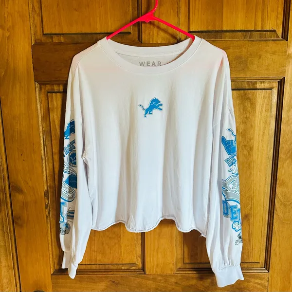 Detroit Lions Wear White Long Sleeve Shirt with Blue Graphics - Image 2