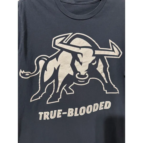 Utah State University Aggies Navy Blue Graphic T-Shirt True-Blooded Bull Silver - Image 7