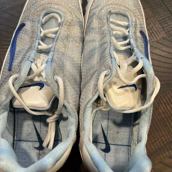 Nike vintage Jana women’s track shoes blue and white 2007 Size 10 - Image 7