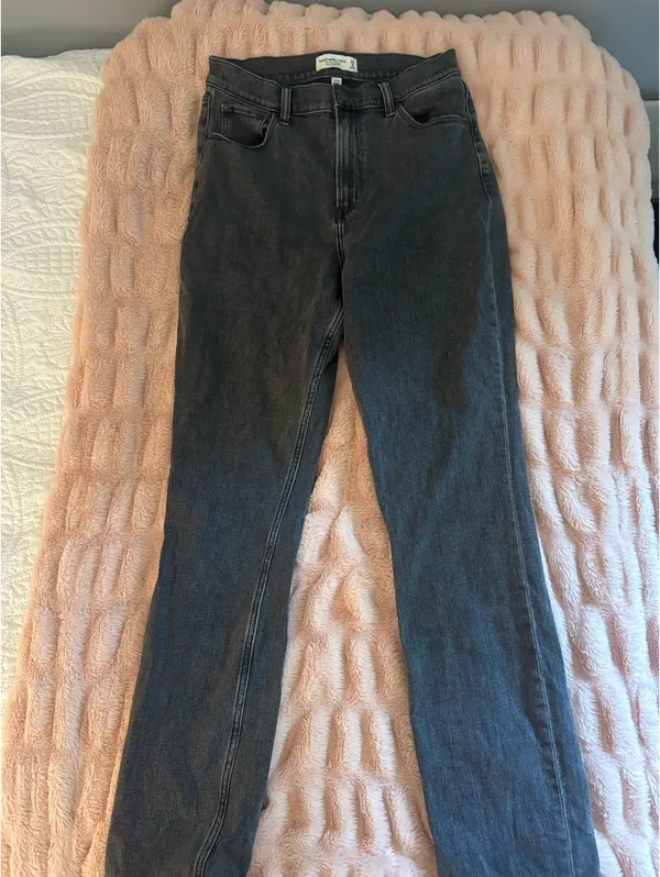 Abercrombie The Slim Straight Ultra High-Rise Jeans Curve Love - Image 3