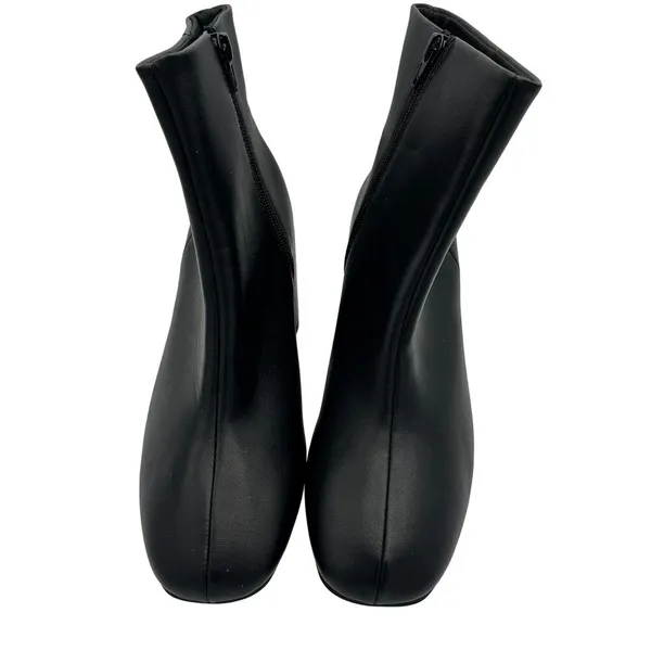 Madden NYC Women's Black Heeled Ankle Booties Size 8. EUC - Image 2