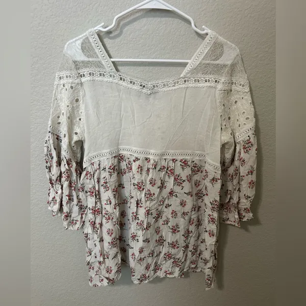 VICI Floral Lace Boho Blouse Size Medium Spring Summer Top - Image 6