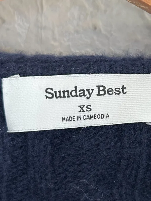 Aritzia Sunday Best Octavia Zip Hoodie Navy Cable Knit Wool XS Cropped Fisherman - Image 4