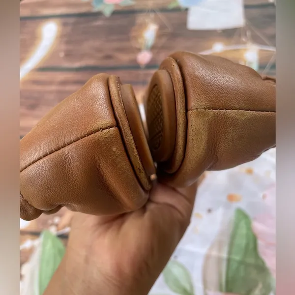 Tory Burch Tan Gold Flats - Image 8