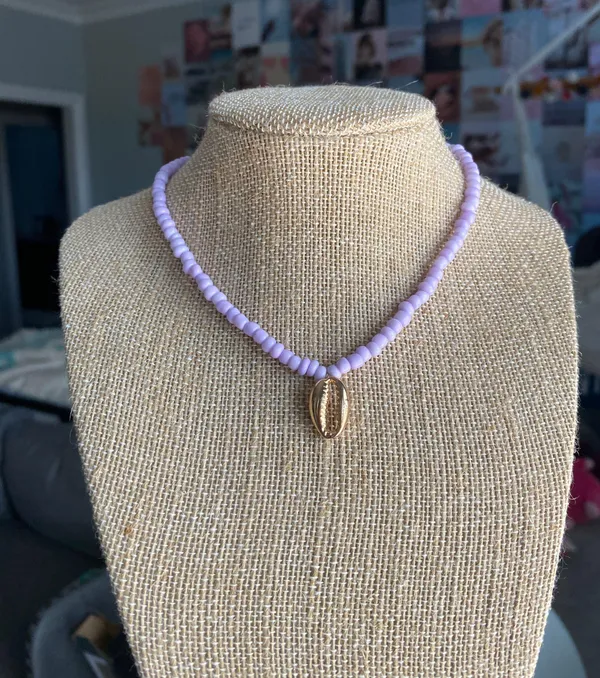 trendy Beach Necklace With Shell - Image 4
