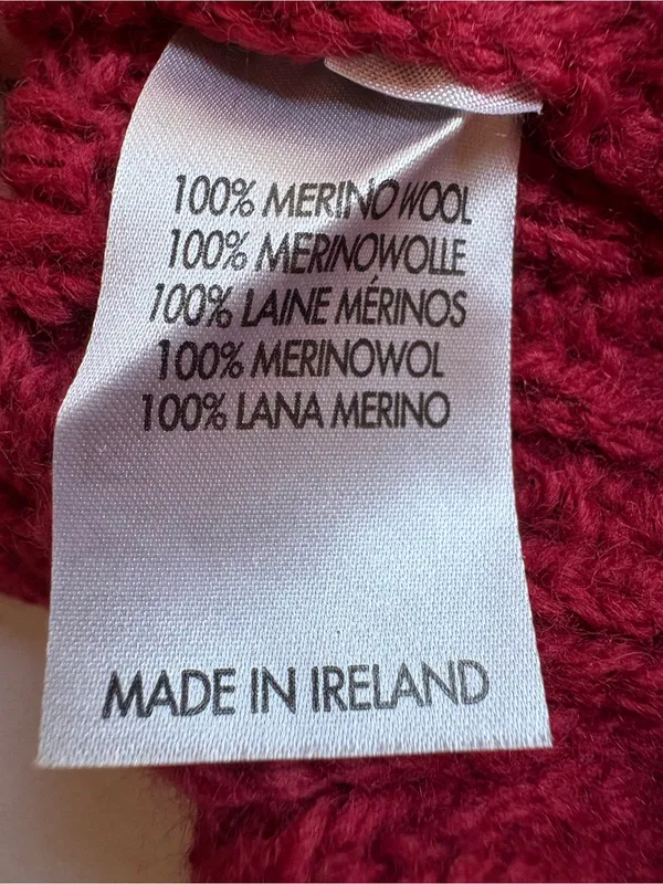 Aran Sweater Market XS Merino Wool Cable Knit Sweater Vest Red Ireland - Image 4