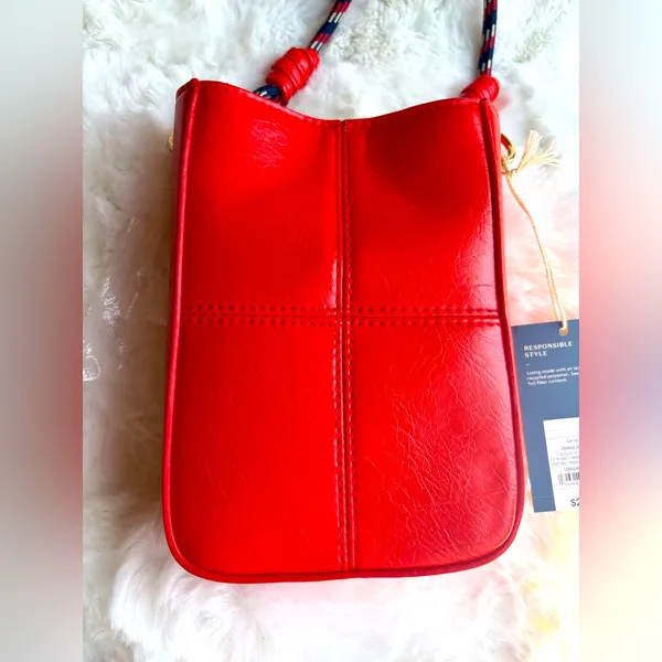 Red Cross Body Purse Bag ~ NWTS ~ With Red white Blue 4th July Straps handles - Image 4