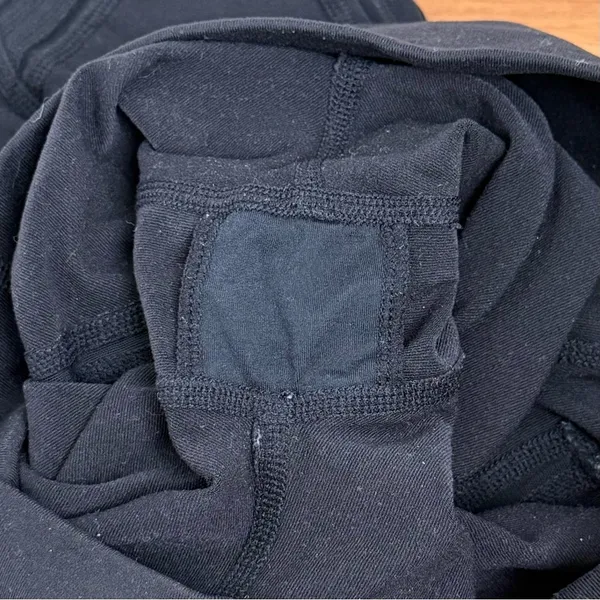 ALO Yoga Black Cropped Leggings Size S - Image 9