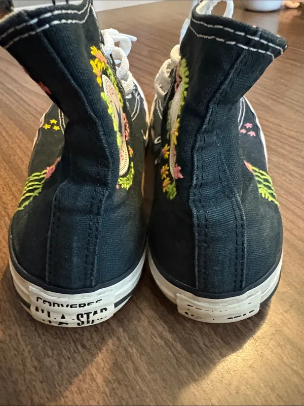 Converse Men 7 Women 9 Black High Top Sneakers Pink & Yellow Floral Embroidery - Image 4