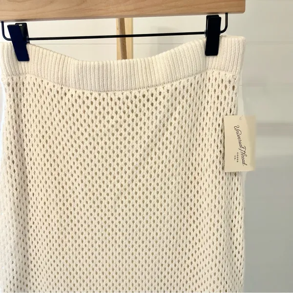 Universal Thread‎ Cream Maxi Sweater Skirt - Image 2