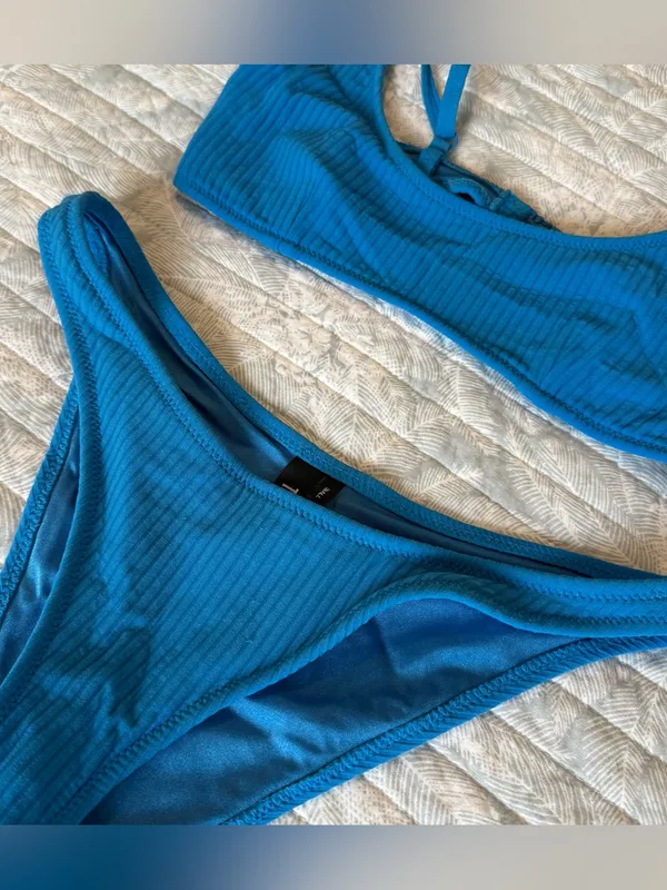 Triangl Maci arles, blue bikini - Image 3