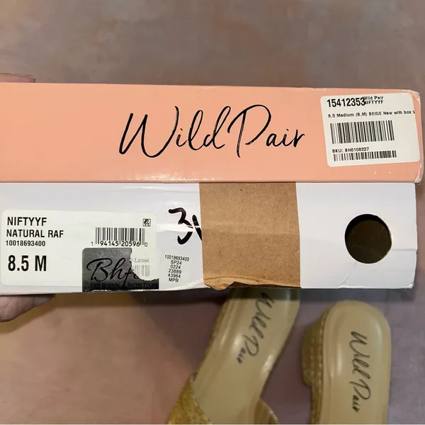 Wild Pair Niftyy woven espadrille beige heeled wedge size 8.5 open toe - Image 8