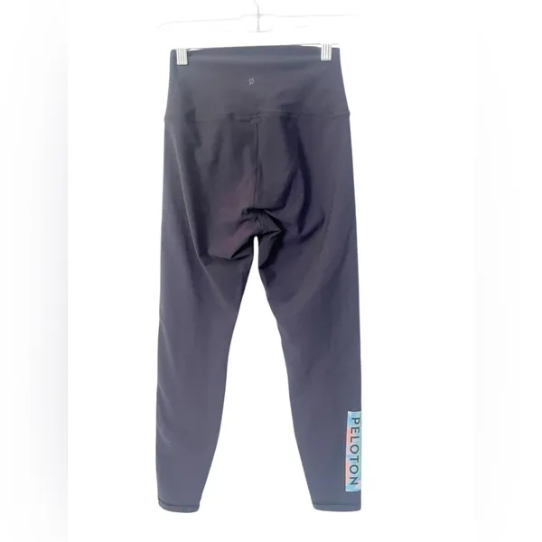 Peleton Women’s Charcoal Gray High Rise Ankle Cropped Leggings Size Medium‎ - Image 2