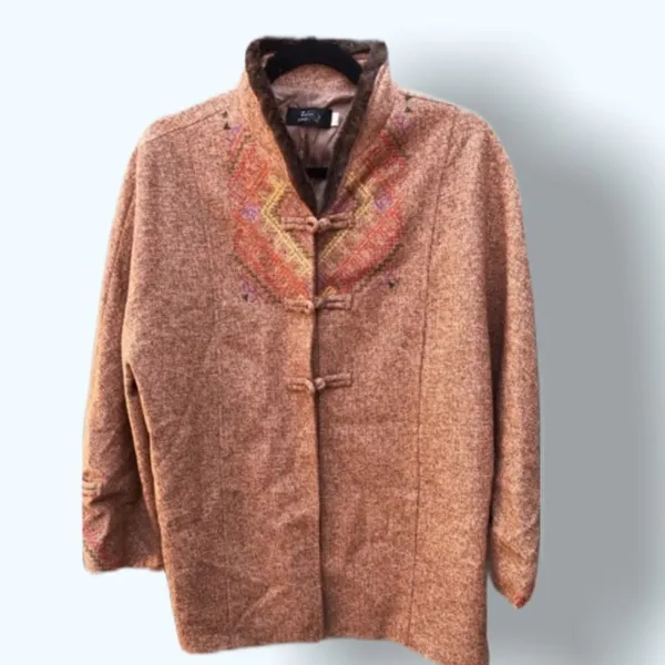 Vintage‎ Coat With Embroidery Fur Collar - Image 6