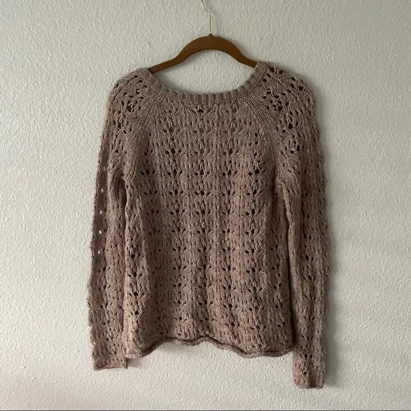 American Eagle Tan V Neck Sweater Open Knit Size Small - Image 5