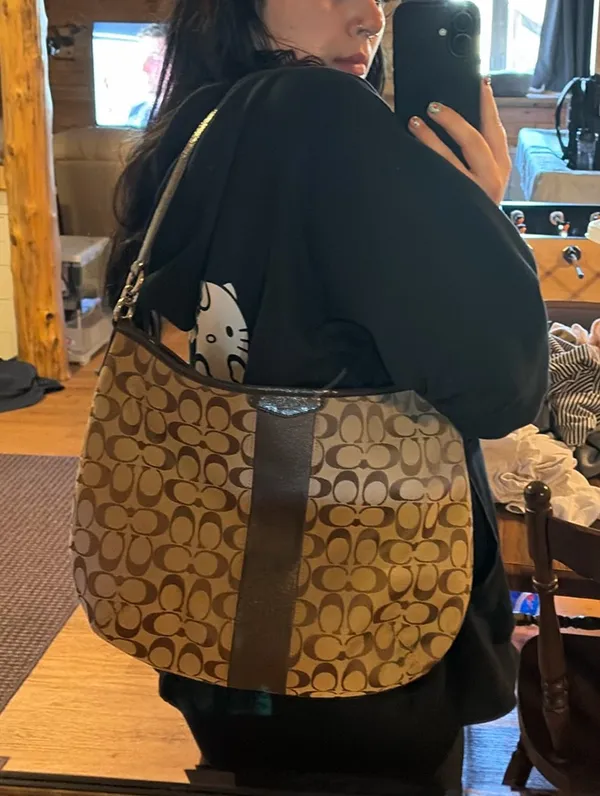 Vintage Coach Shoulder Bag - Image 5