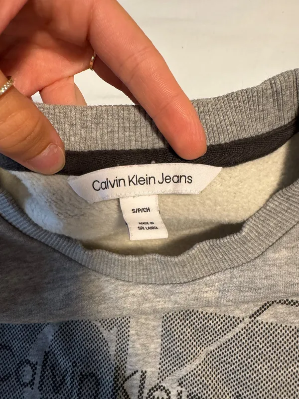 Calvin Klein Crewneck Sweatshirt - Image 2